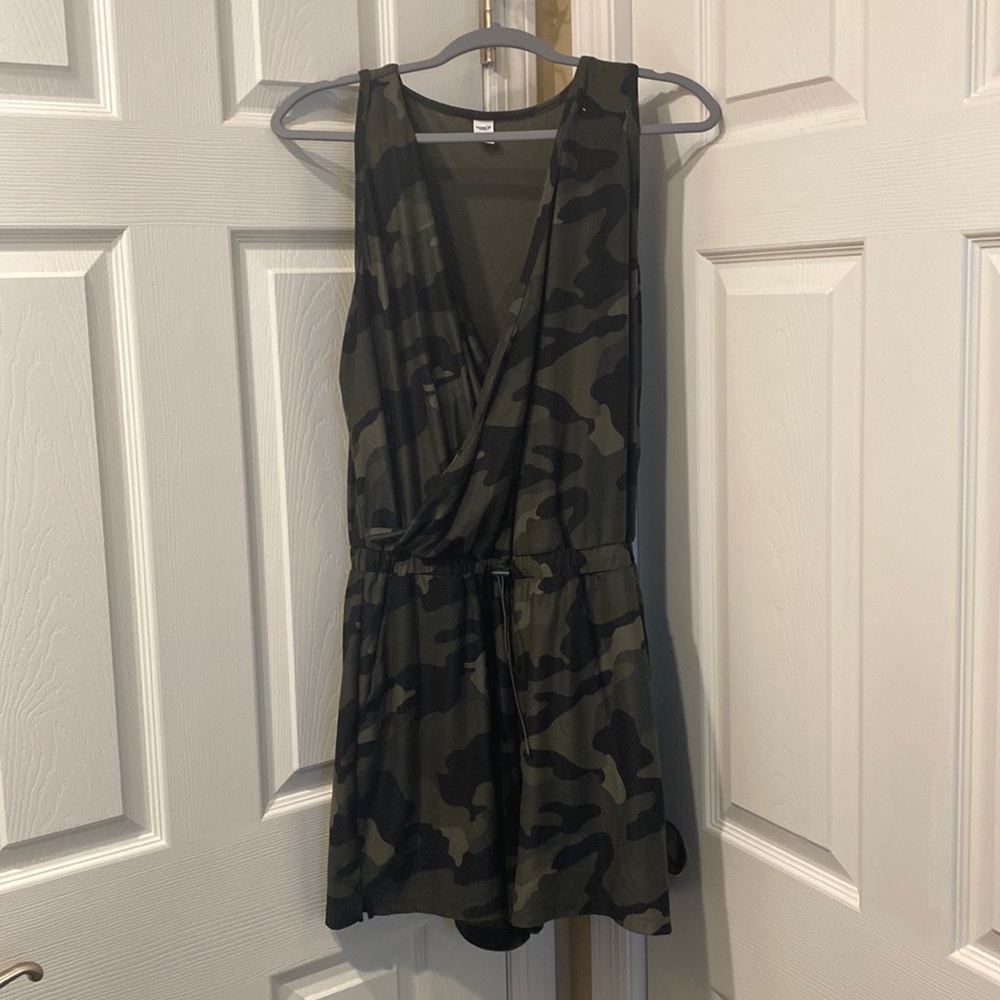 Old navy romper active
